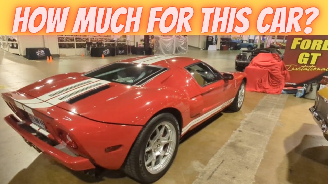 How to NOT Bonk your Head on the FORD GT door #mcacn #ford #musclecars