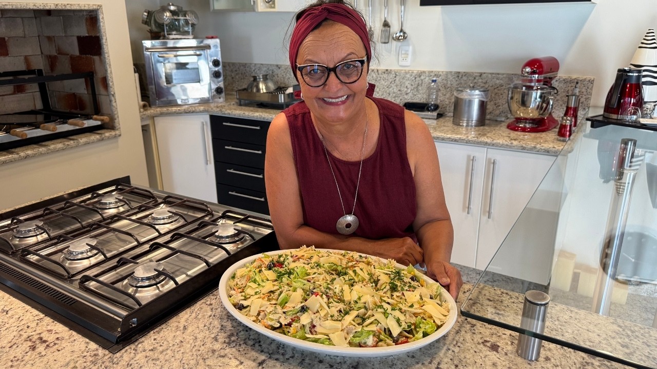 Salada Fria de Macarrão com Bacalhau Receita Refrescante e Saborosa 🍝🐟🥗