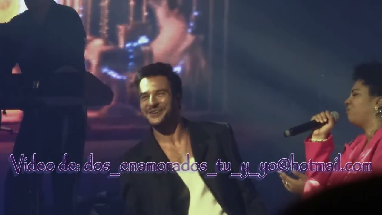 Amir en concert au Zenith à Paris , 29/10/2022