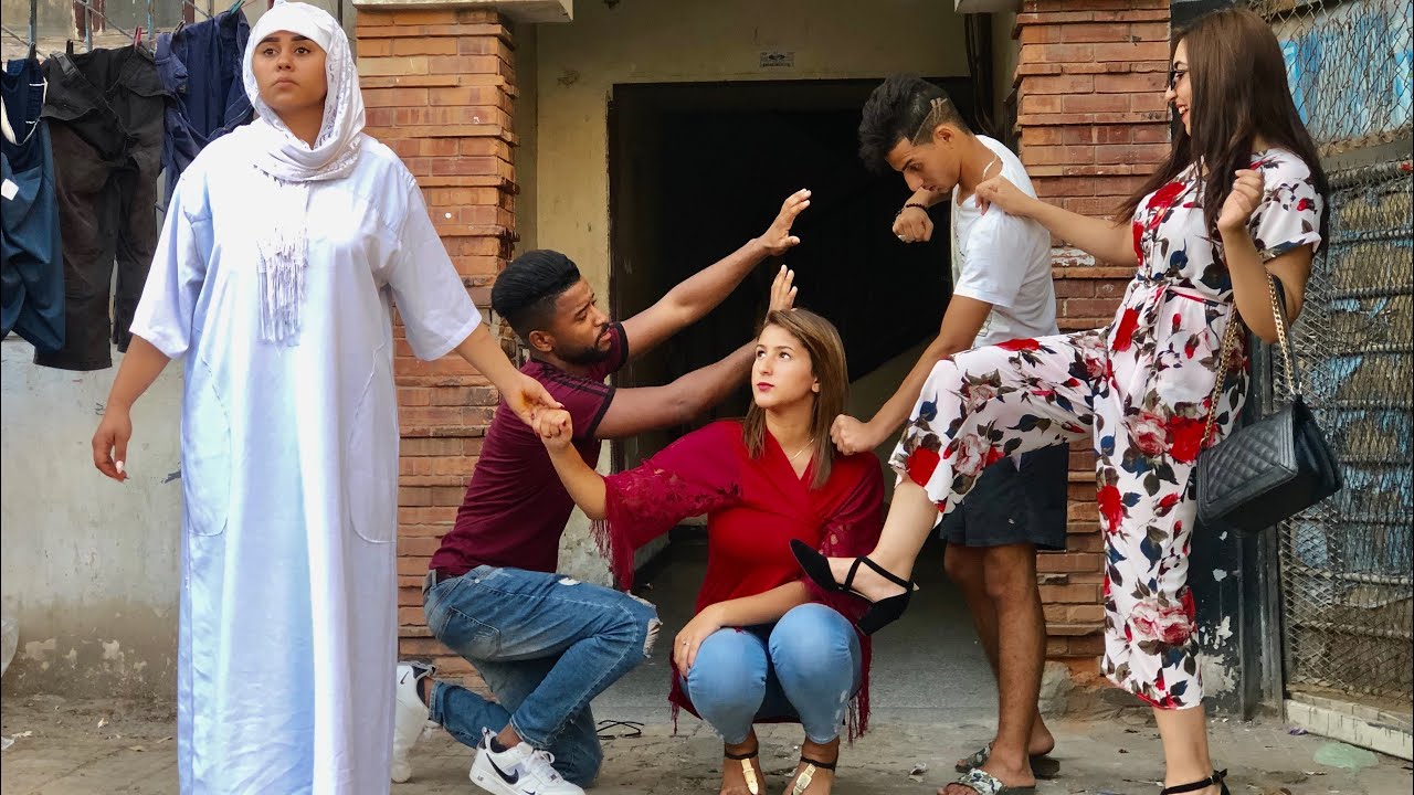 ماتت أمها و طردوها إخواتها من البيت .... لكن كانت الصدمة