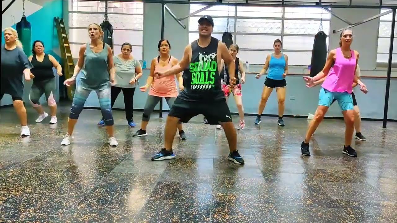 LO NUEVO MIX 2026 | MIX ENERO | ZUMBA | GUSTAVO AQUINO | MIX BAILABLE NAVIDAD 