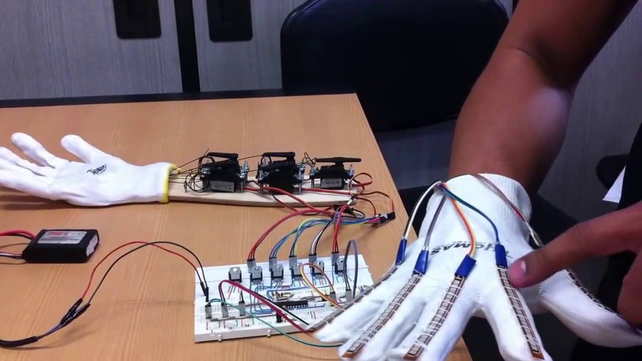Mano Robótica con Microcontrolador