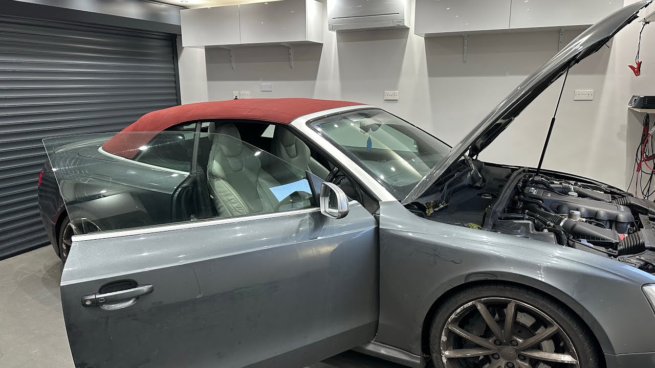 Диагностика и ремонт неисправностей заднего стекла Audi A5 (8F).