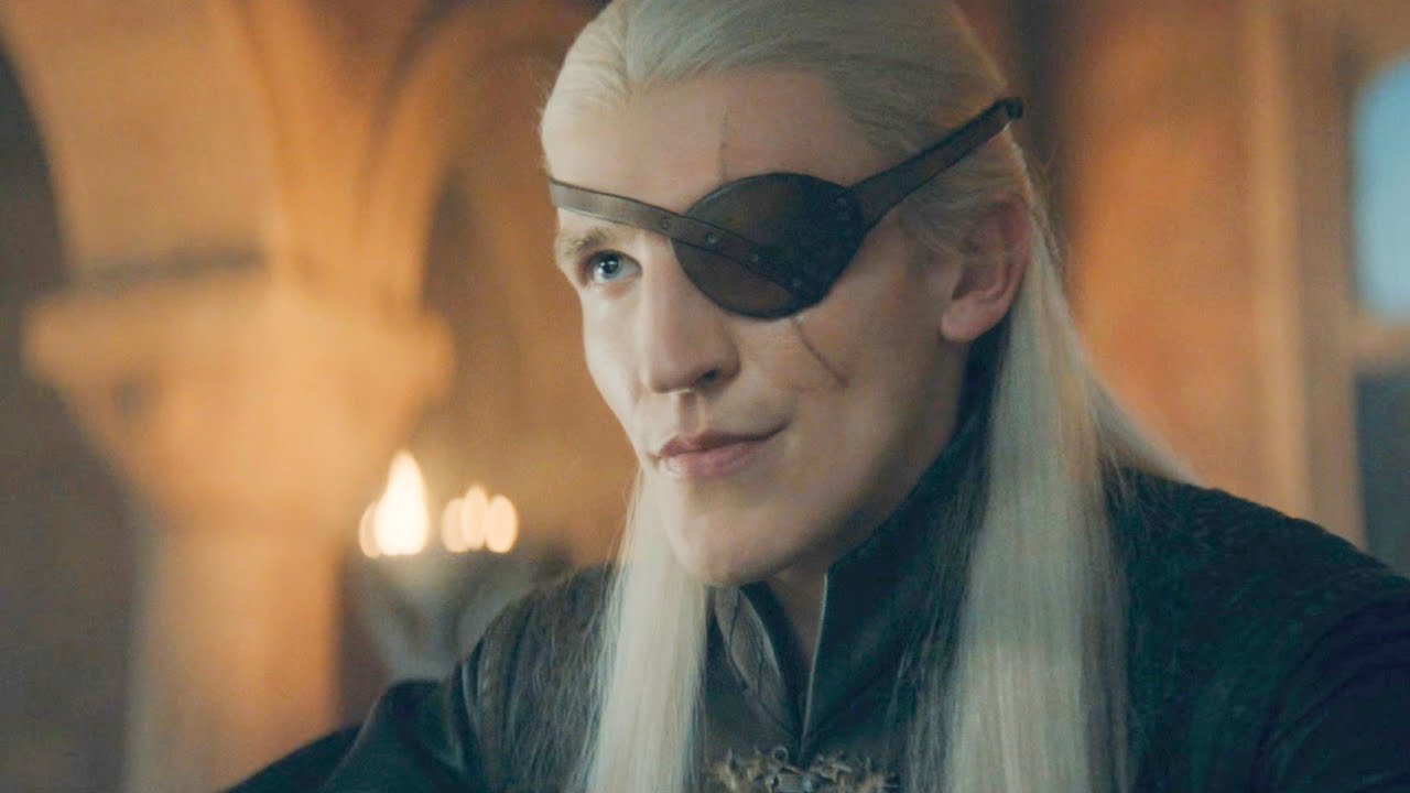 Aemond Destroys King Aegon at Small Council Meeting in High Valyrian | House Of The Dragons S2. Ep.4