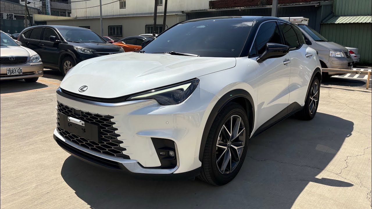 2023年 Lexus LBX 1.5 油電 德國萊茵認證車 里程實跑3.9萬公里 原廠保養原廠保固 #Lexus #LBX #二手車 