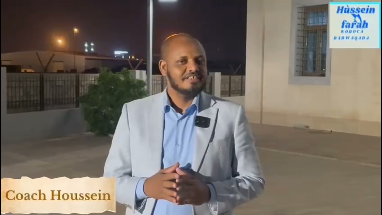 Jaamacad ma dhigataa mise shaqo-doon ma tahay?