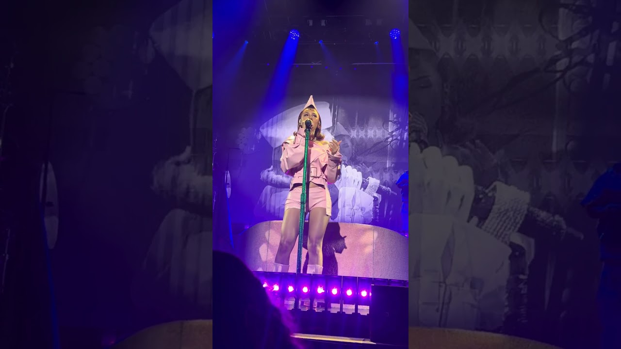 Mariah the Scientist - Not a Love Song (Hearts Sold Separately Tour Montreal)