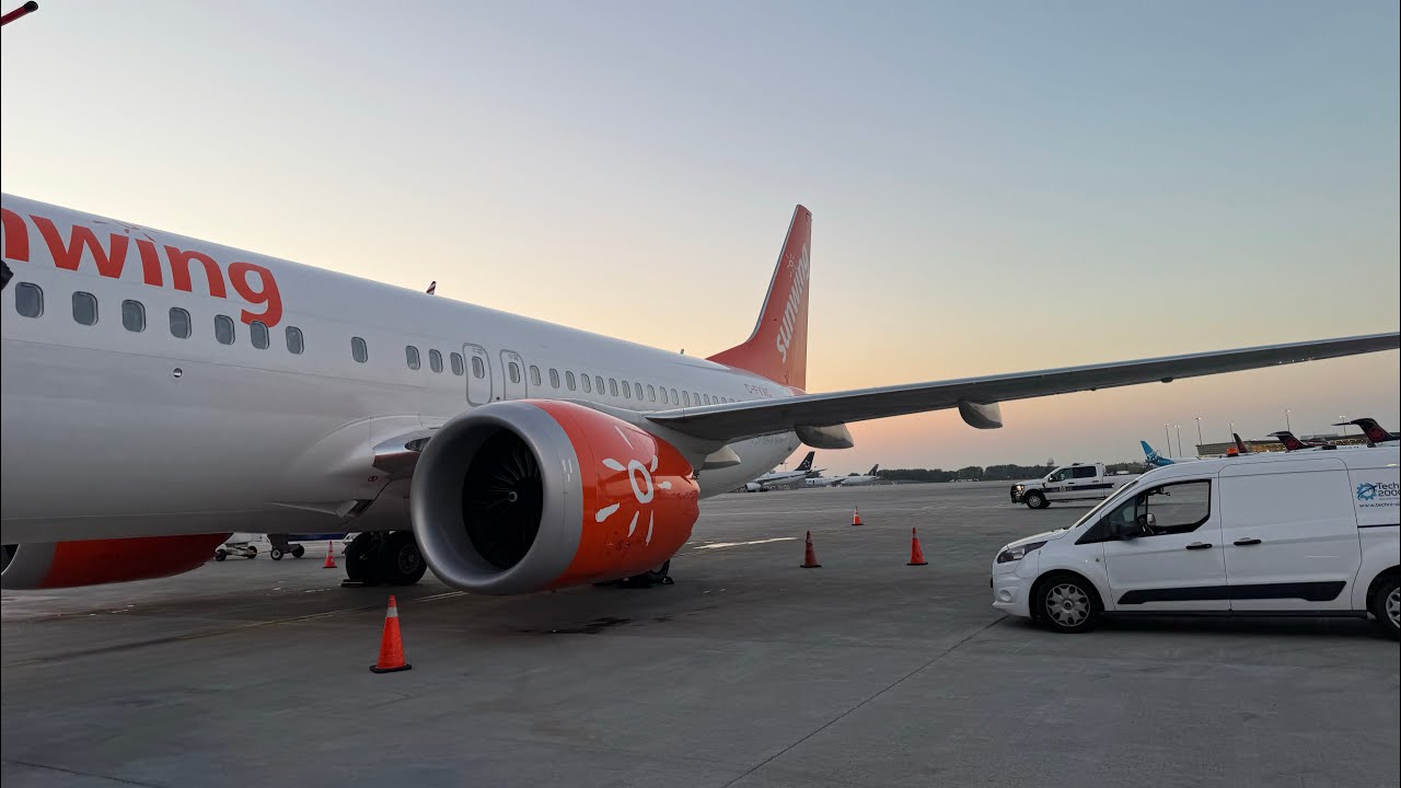 TRIP REPORT | Sunwing Airlines Boeing 737 MAX 8 | Elite Plus | Montego Bay (MBJ) to Montreal (YUL)