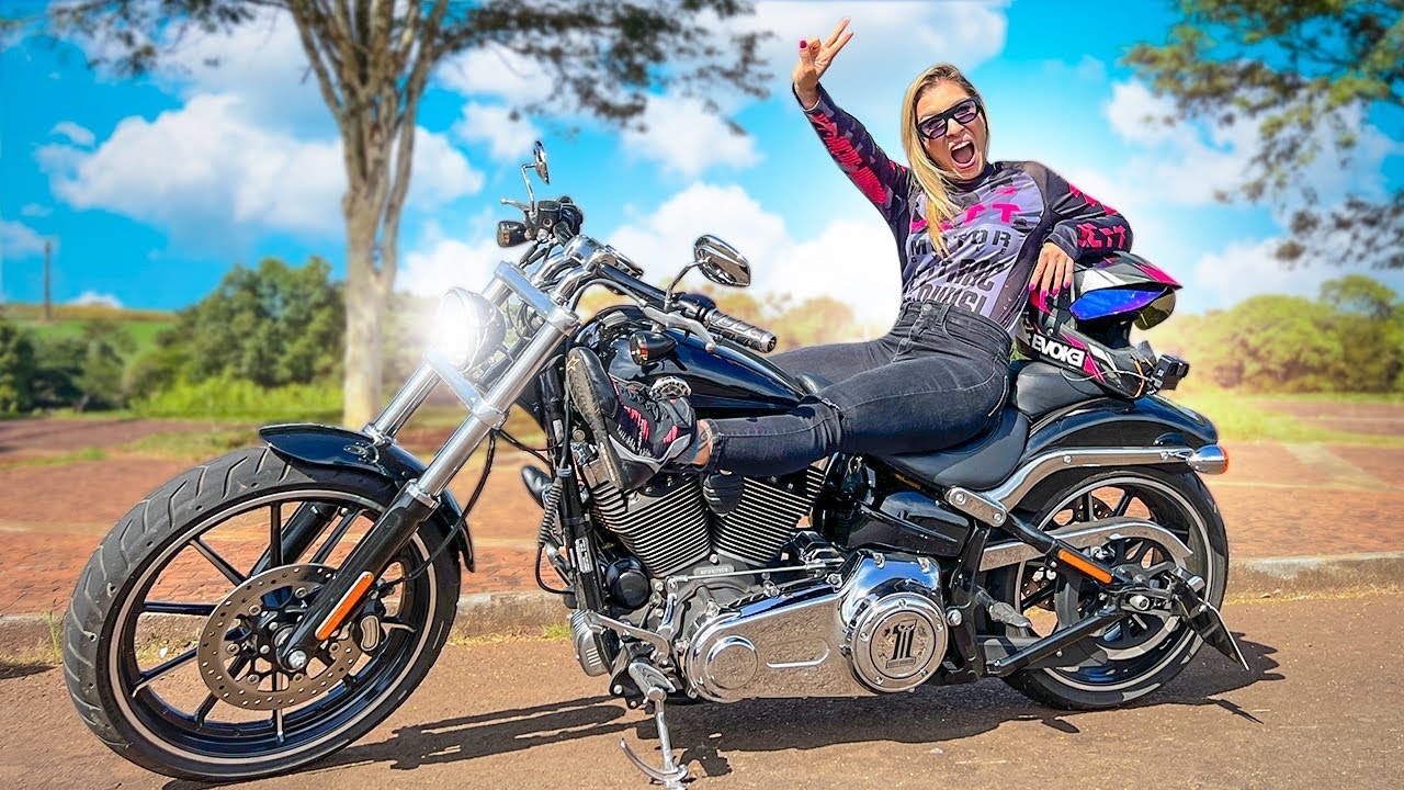 PRIMEIRA VEZ DE HARLEY BREAKOUT! Uma moto de 300 KG!  Gostei? 🤔