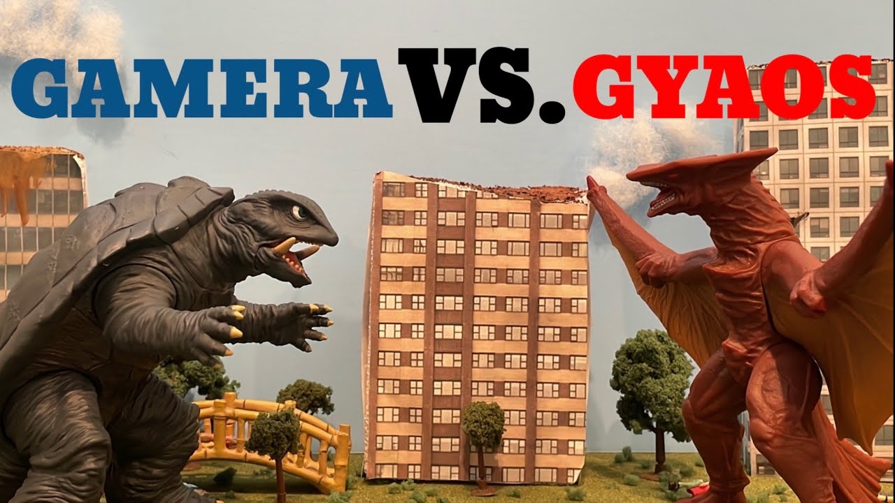 GAMERA vs. GYAOS (Stop motion animation)