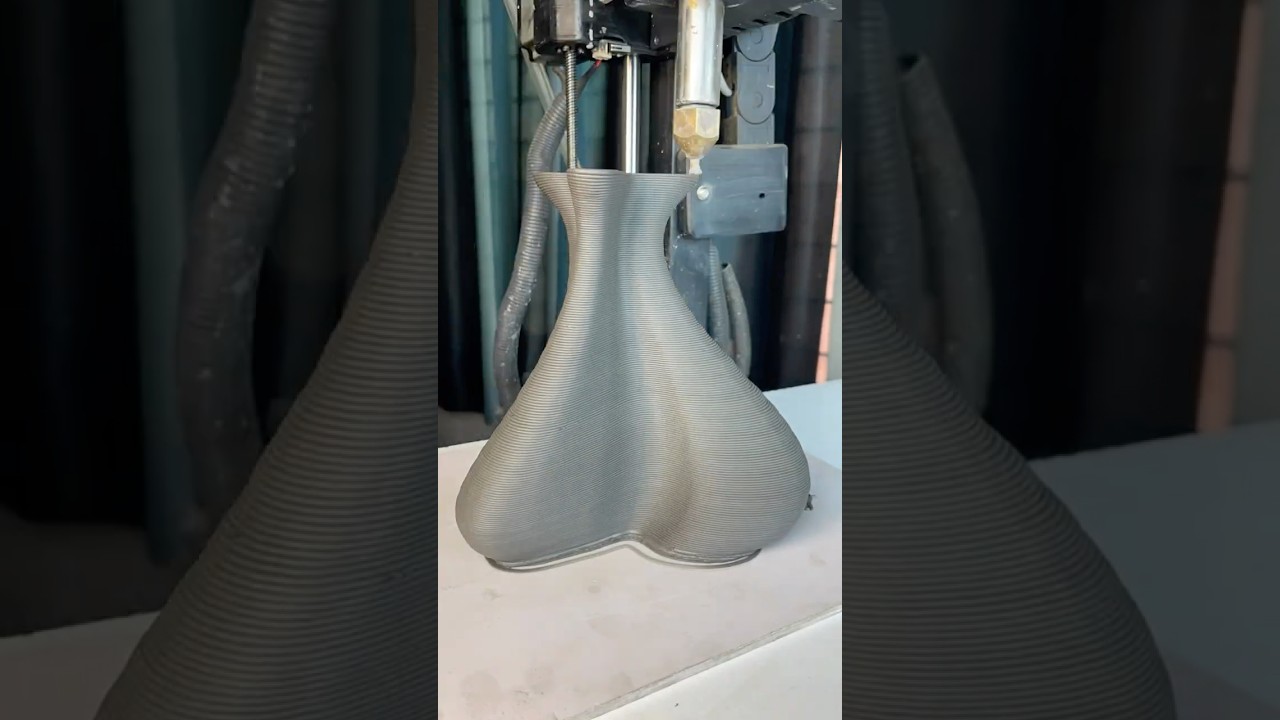 Wait for the final shape... 🍯 #oddlysatisfying #3dprinting