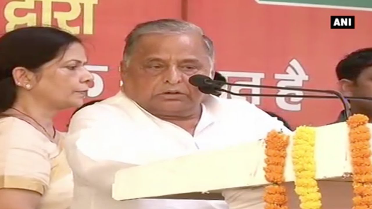 Mulayam Singh Yadav Targets PM Narendra Modi