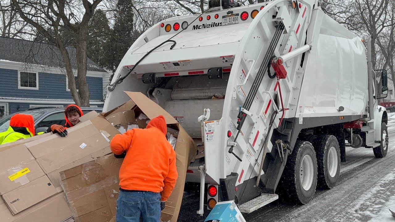 Brand New Garbage Truck Packing Heavy Recycling! 