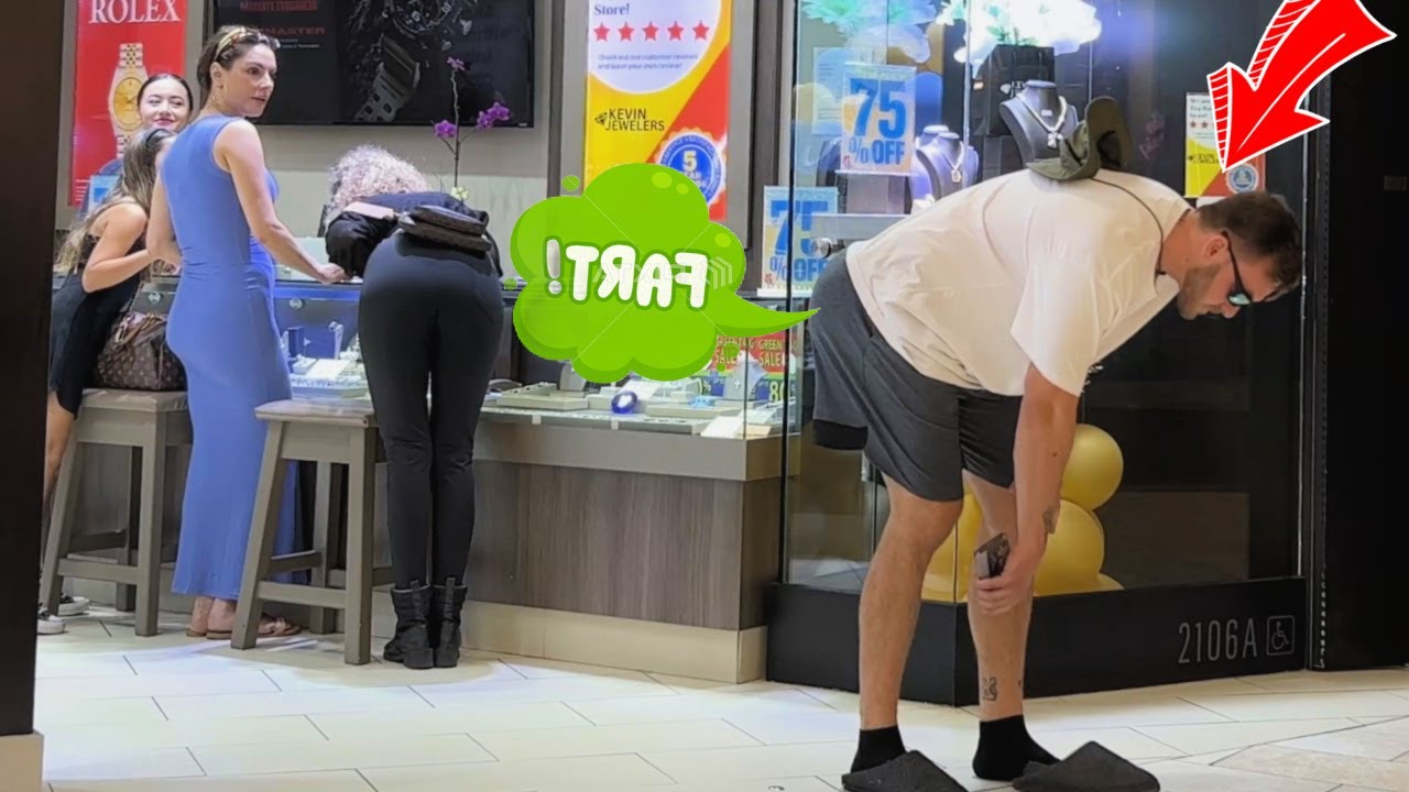 Dude With Huge Butt FARTS In Girls Faces at The Mall!!!