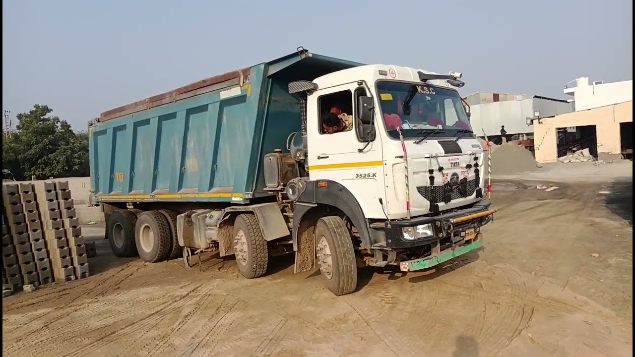 ट्रक वाला गेम, गेमिंग, ट्रक ड्राइविंग, ऑनलाइन गेम्स, वीडियो गेम्स, एंटरटेनमेंट, गेमप्ले, मोबाइल गेम्