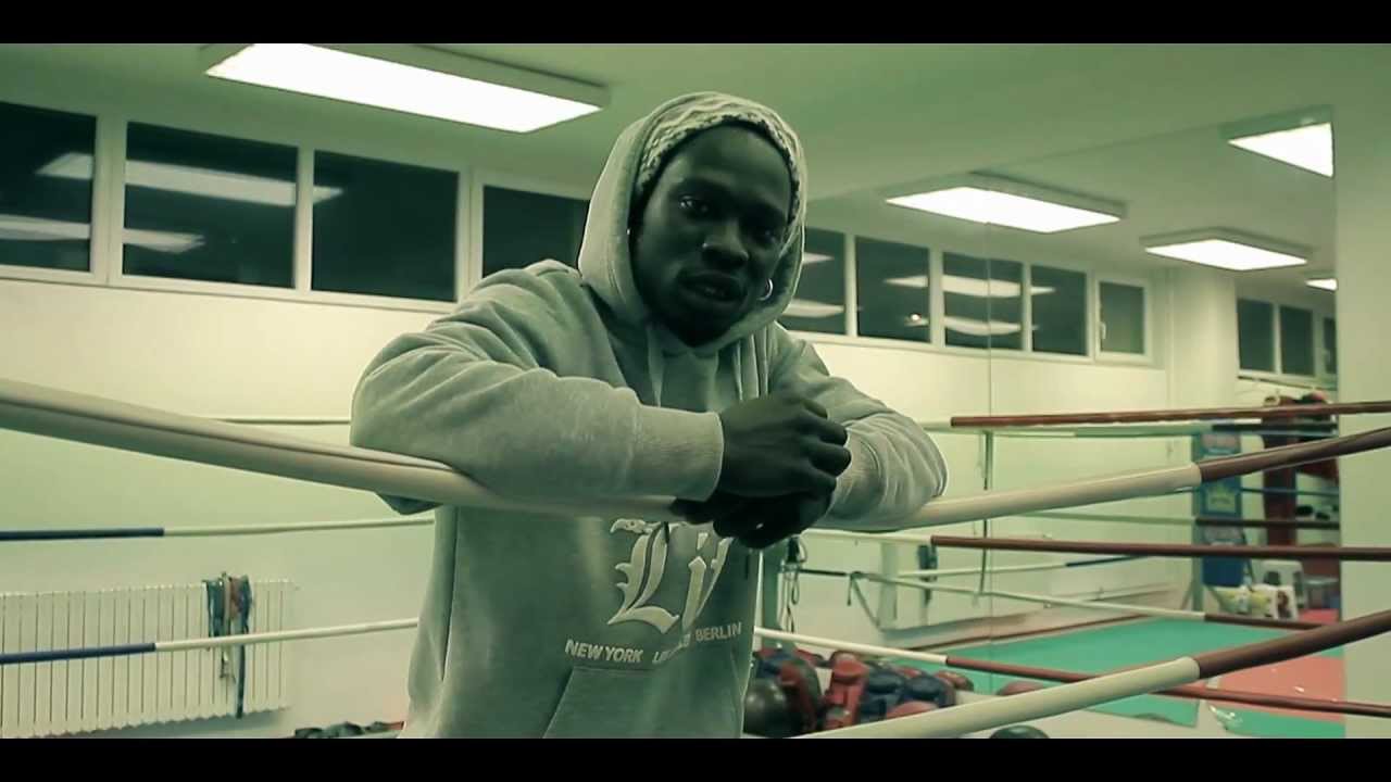 LEO ft. IDONY, KAOLACK - EASY (OFFICIAL VIDEO)