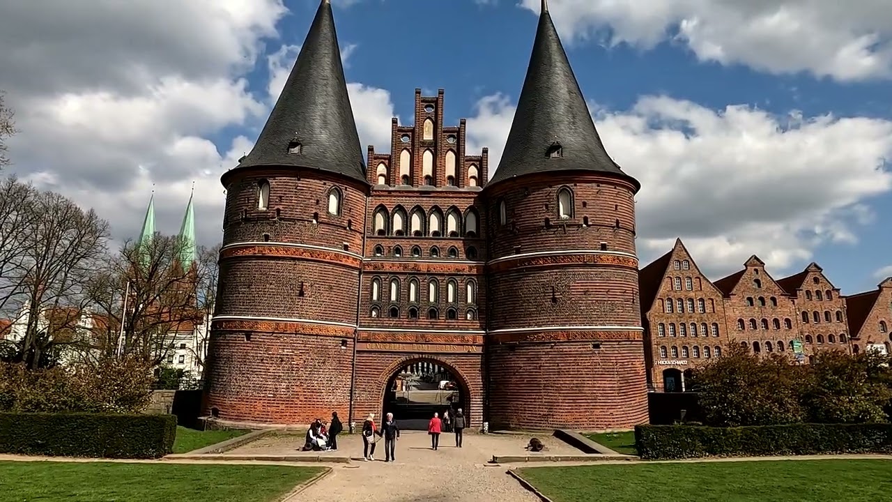 Holstentor L&uuml;beck  - The Holsten Gate