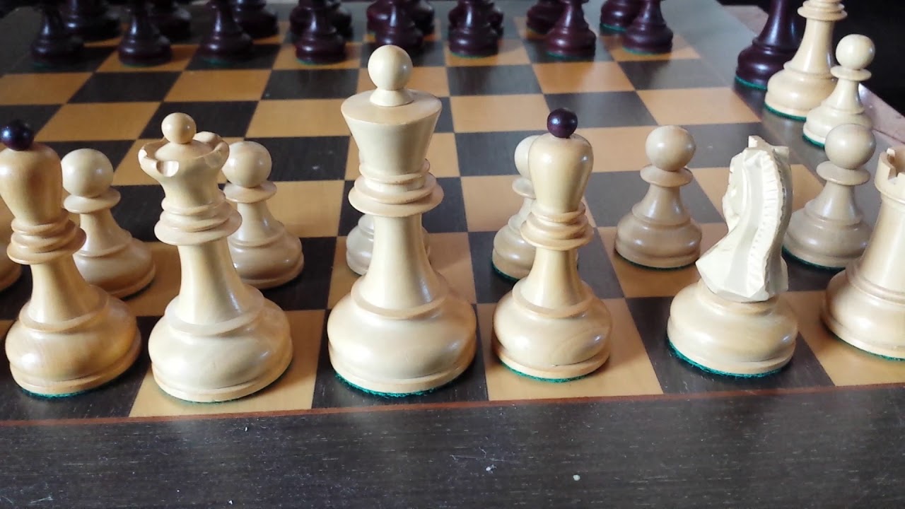 House Of Staunton Dubrovnik Chess Set
