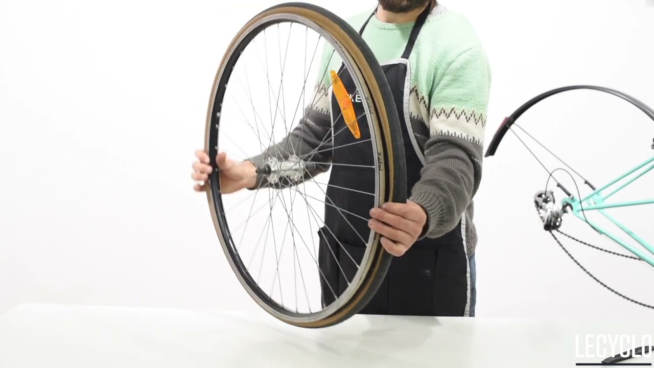 Comment changer une roue arrière vélo ? [Tuto 🚲]