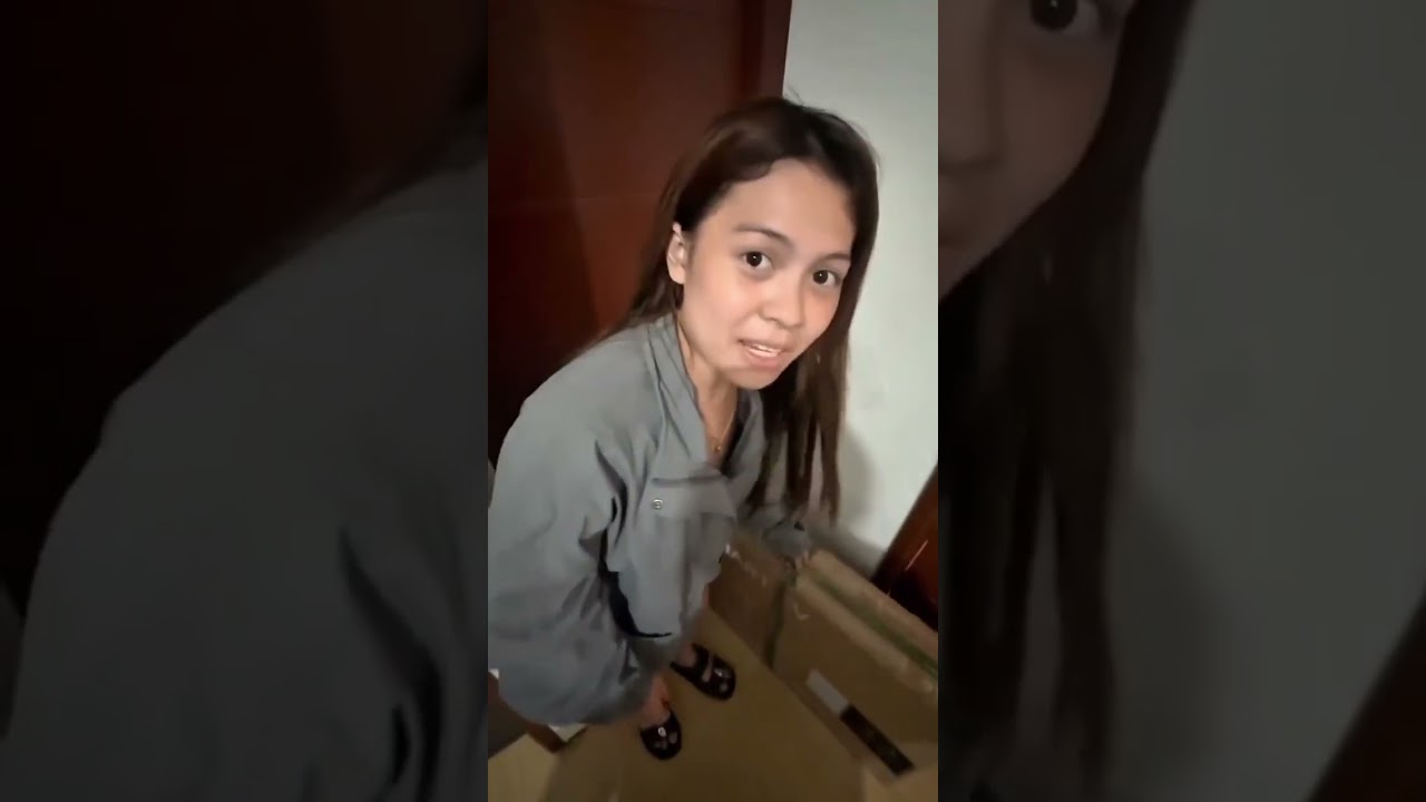 BILHAN KO SYA TV PARA DAW MAPANOOD NYA MGA VLOG NAMIN | ANG SAYA MO PAPA | LYCA GAIRANOD 