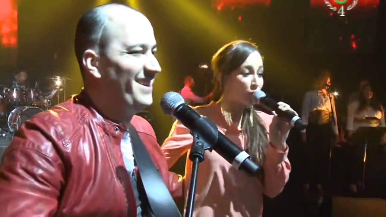 Mohamed Allaoua ft Kenza Farah - Tidyanin au Zénith de Paris