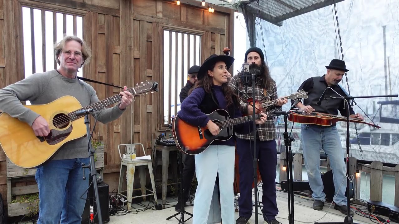 Ginseng Sullivan (Bluegrass) – Frog Face | Kat Lead Vocal & Rhythm Guitar