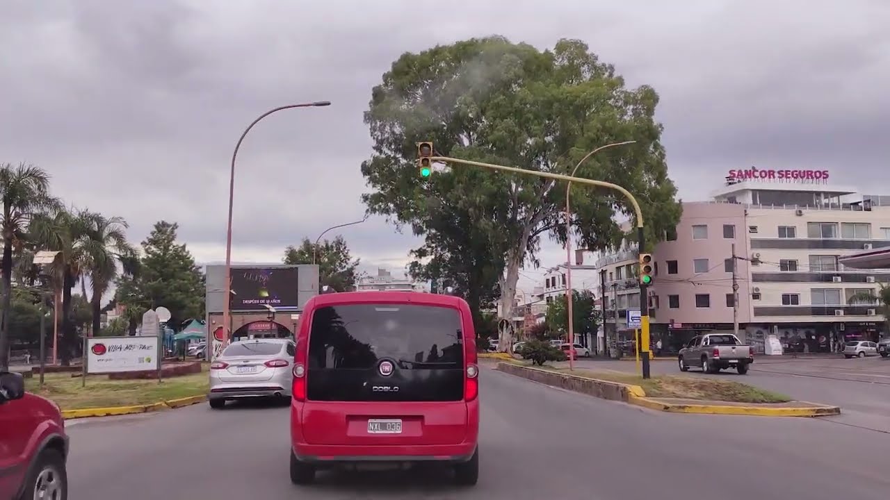 2022 Manejando por Villa Carlos Paz de día