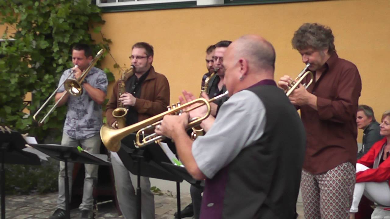 STEVEN BERNSTEIN (USA) & THE UNIVERSAL MELODY BRASS BAND - The Entertainer - 2. July 2016