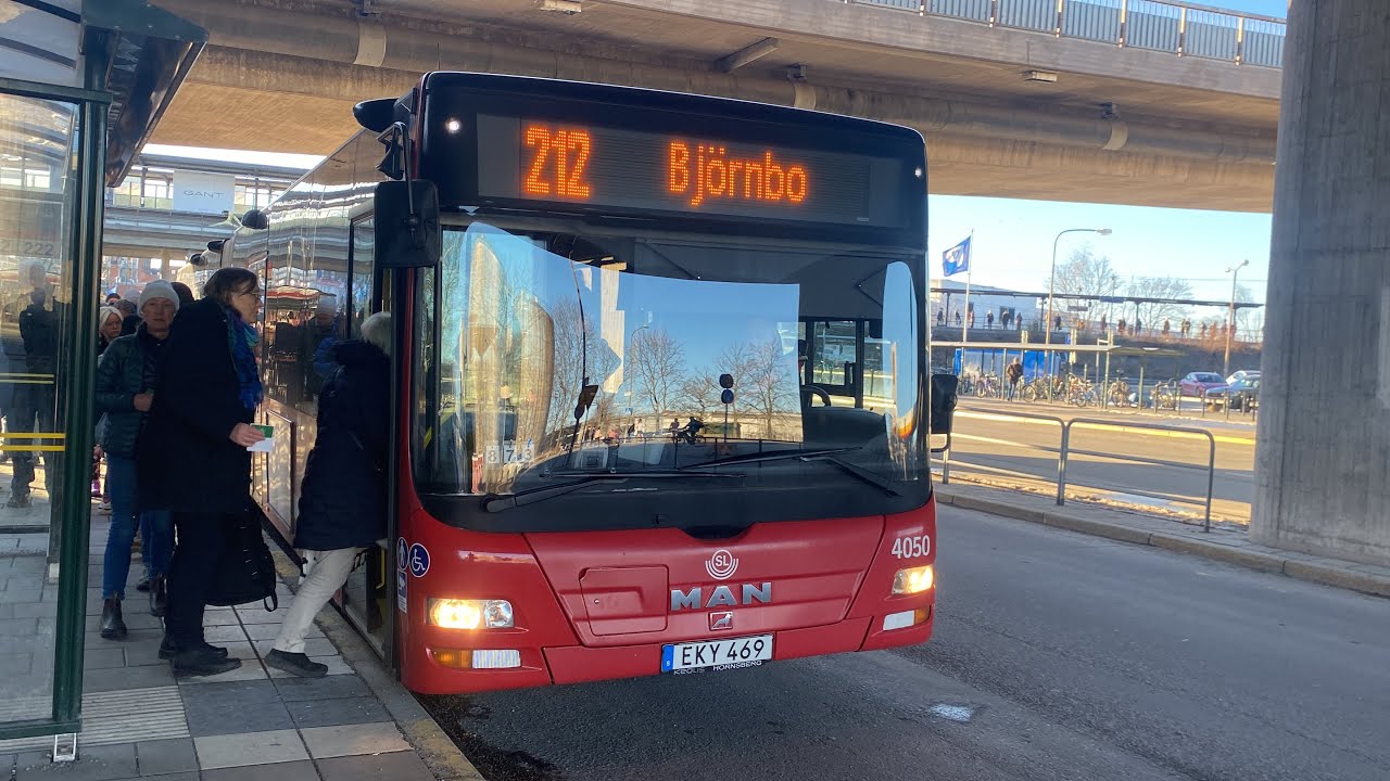 Lidingöbussar vid Ropsten!