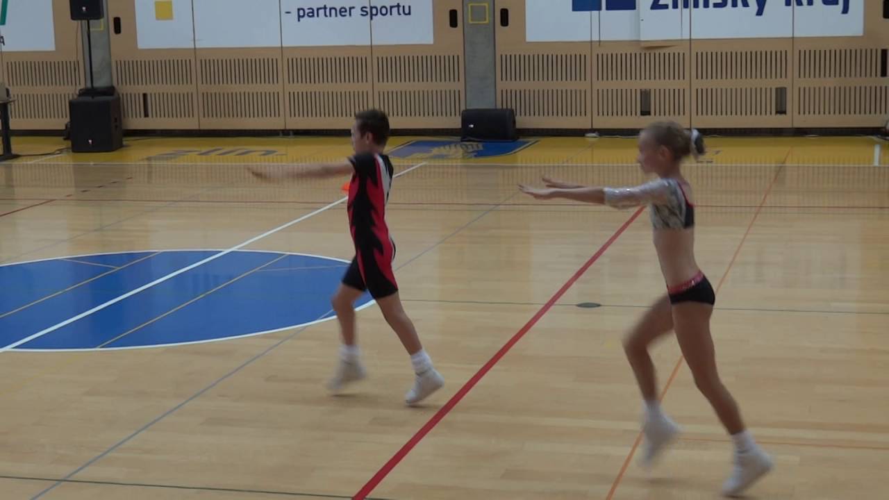 Aerobik klub Zlín, závěrečná přehlídka 9. 6. 2016 - pár