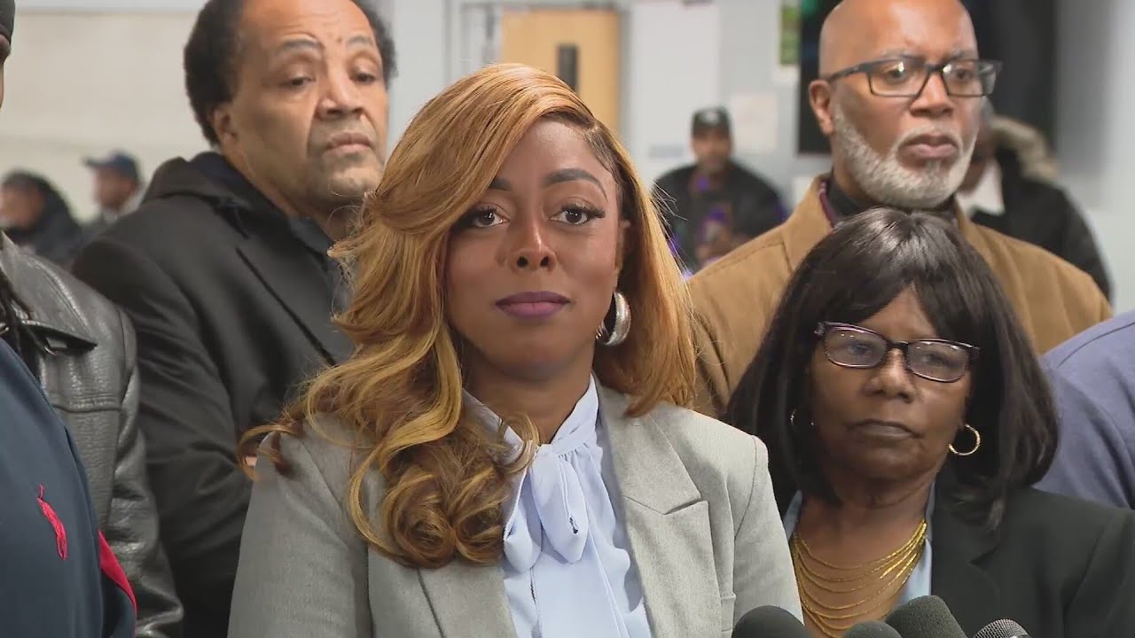 Henyard defiant after rare caucus, as mayoral challengers in Dolton accuse her of 'hypocrisy'