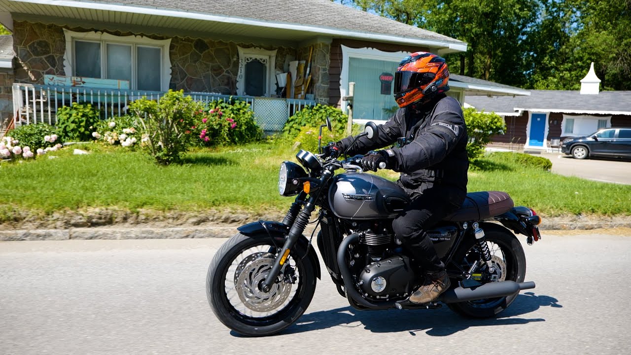 AMS_250709_ME9_La Triumph Bonneville T120 Black