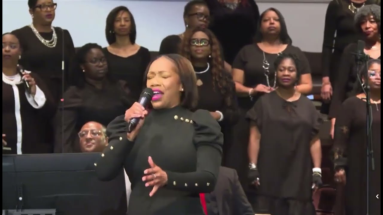 Regina Skeeters ministers You Are My Strength at Reverend Jesse Jackson’s Homecoming Services