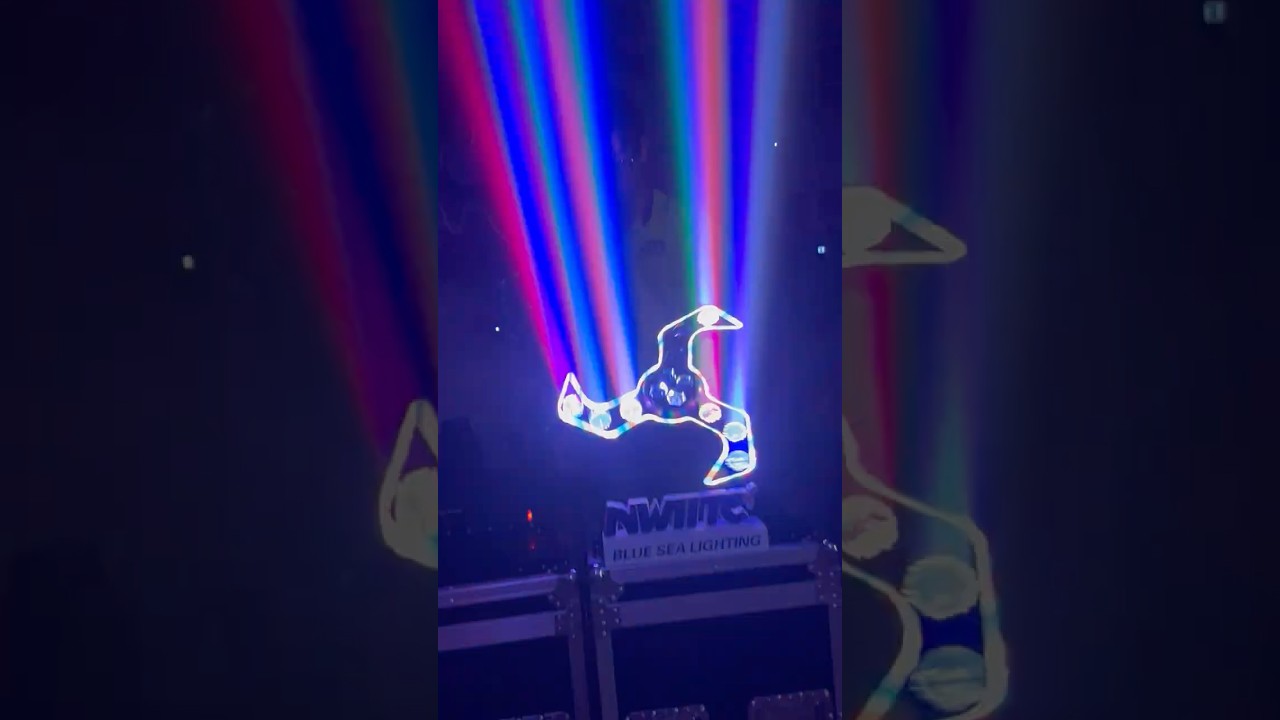 Dazzling Round Moon Blade 120W LED &ndash; Perfect for Live Performances