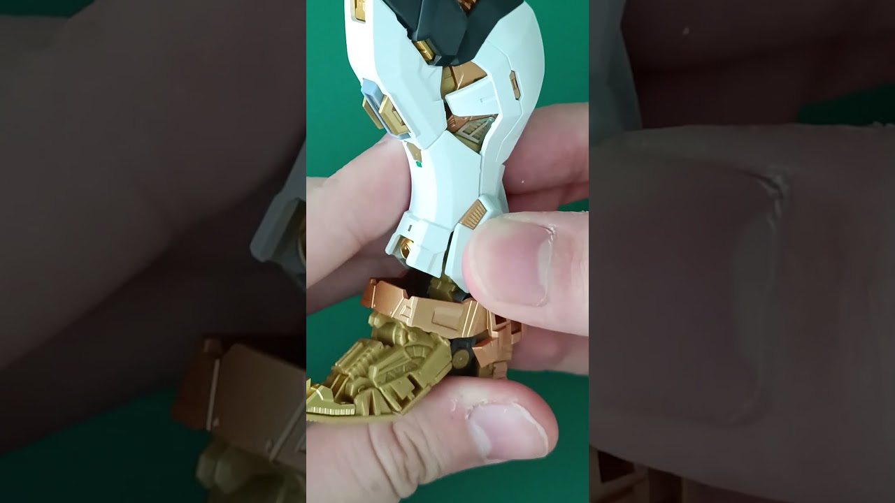 MGEX Strike Freedom ASMR Build - Leg Armor #shorts #gundam #mgex