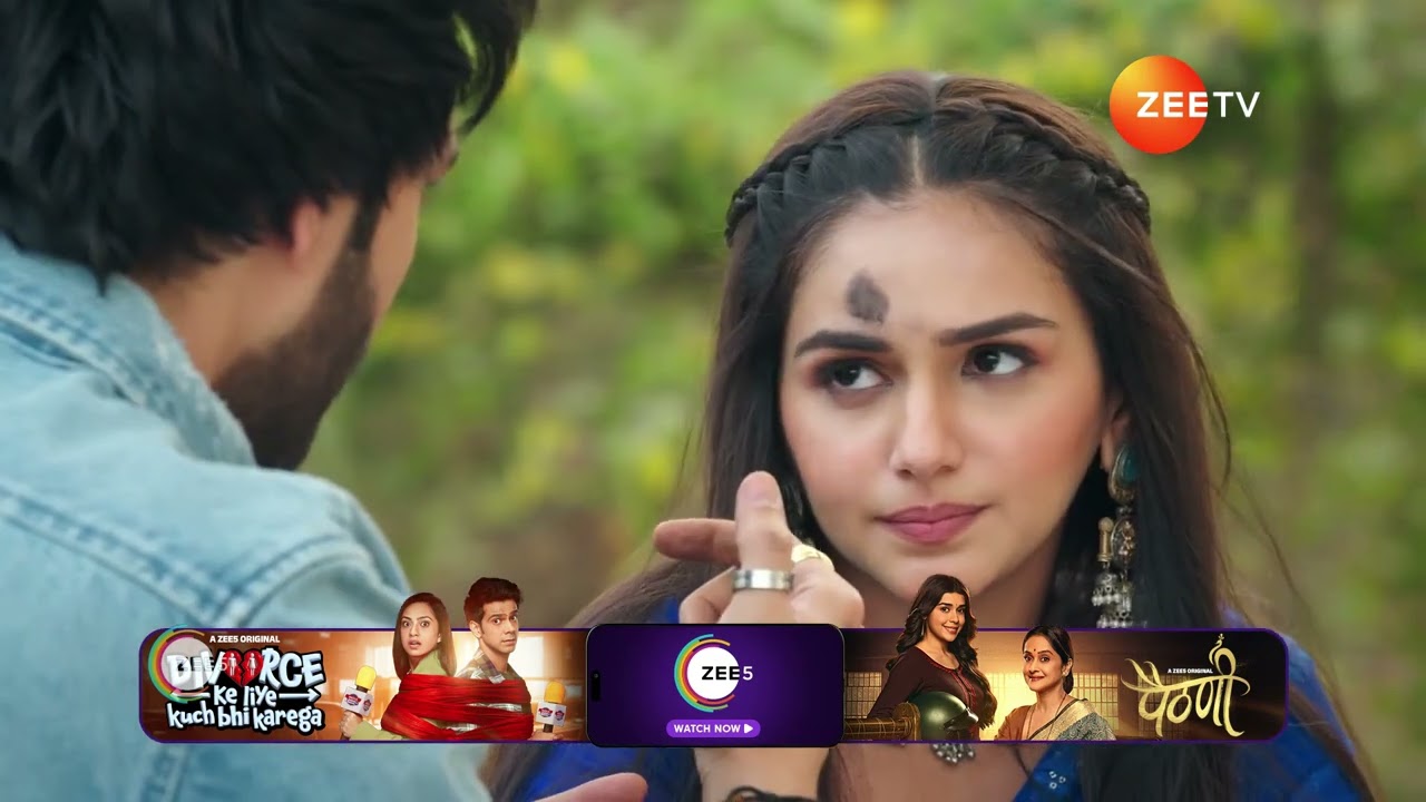 Jagriti - Ek Nayi Subah | Suraj prevents Jagriti from injuring her head in the accident.