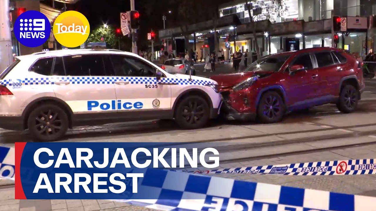 Driver allegedly hit young woman in Sydney CBD | 9 News Australia