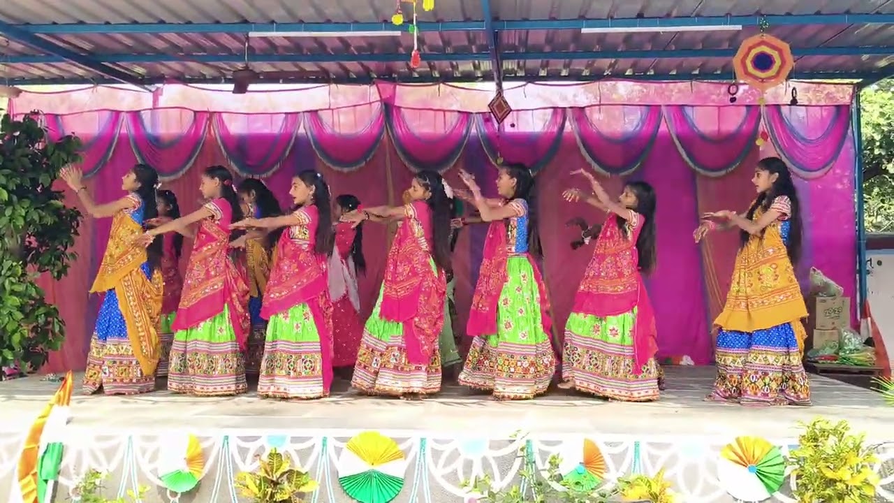 barso re megha,bollywood dance @jbmuvadi  std 7 girls