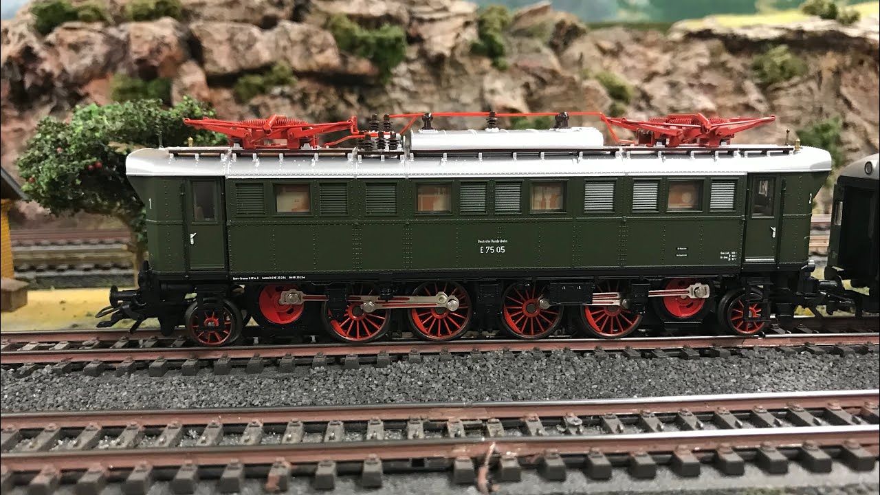 E75 05 DB mit silberlingen