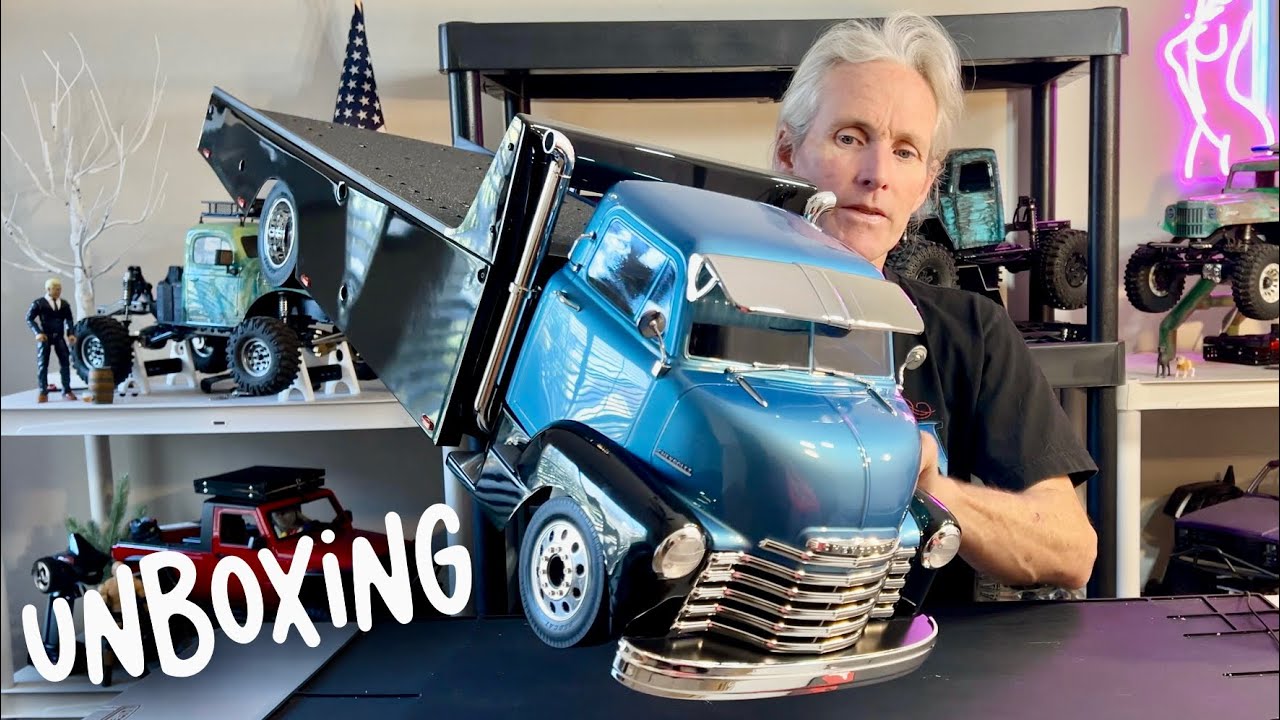 Redcat 1953 Chevrolet COE Custom Hauler Unboxing