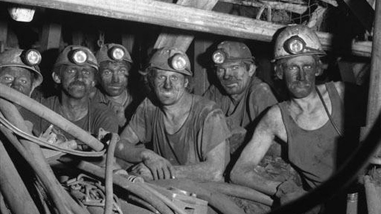 66 Jours Sous Terre : Comment le silence de 1500 mineurs français a fait trembler Paris