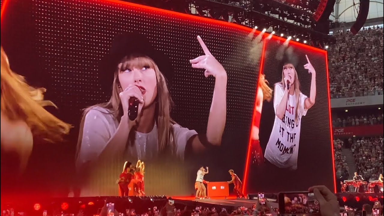 Taylor Swift - 22 / the Eras Tour Warsaw 2024