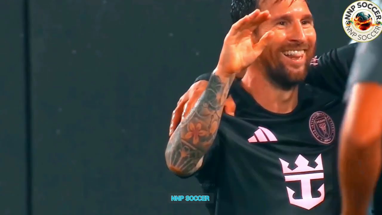 Lionel Messi is Unstoppable🤓 😱 Best Dribbling skills and Humiliating goals 😎 #football #soccer