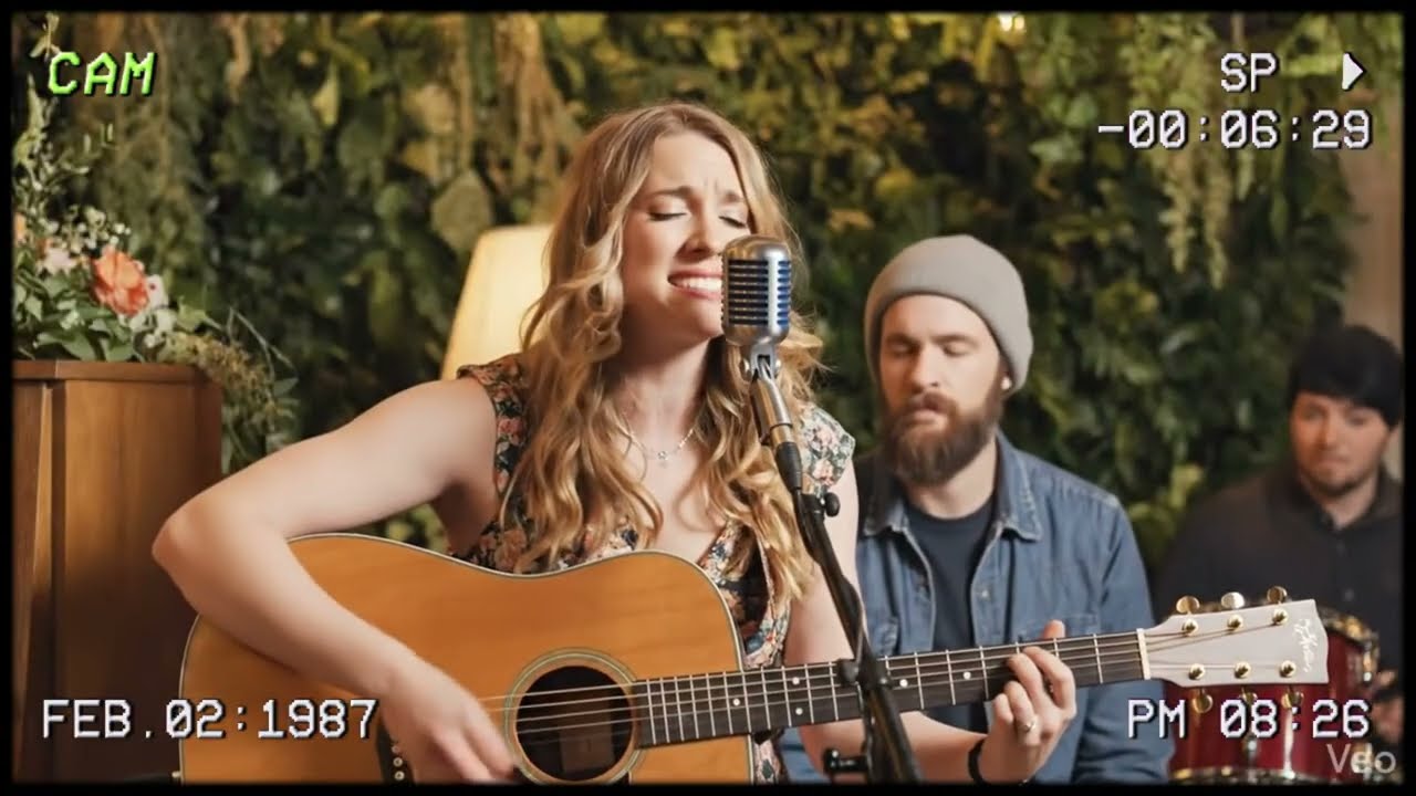 Candlelit Hours - LyraNova | Indie/Folk/Pop/Acoustic