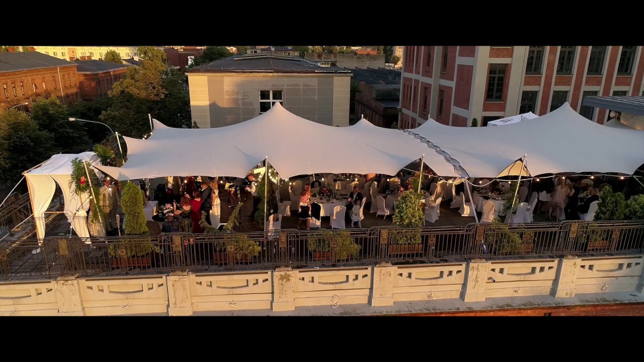 Tentes stretch RHI® - Mariage - 157m2 - Photo credit Ukoo Group