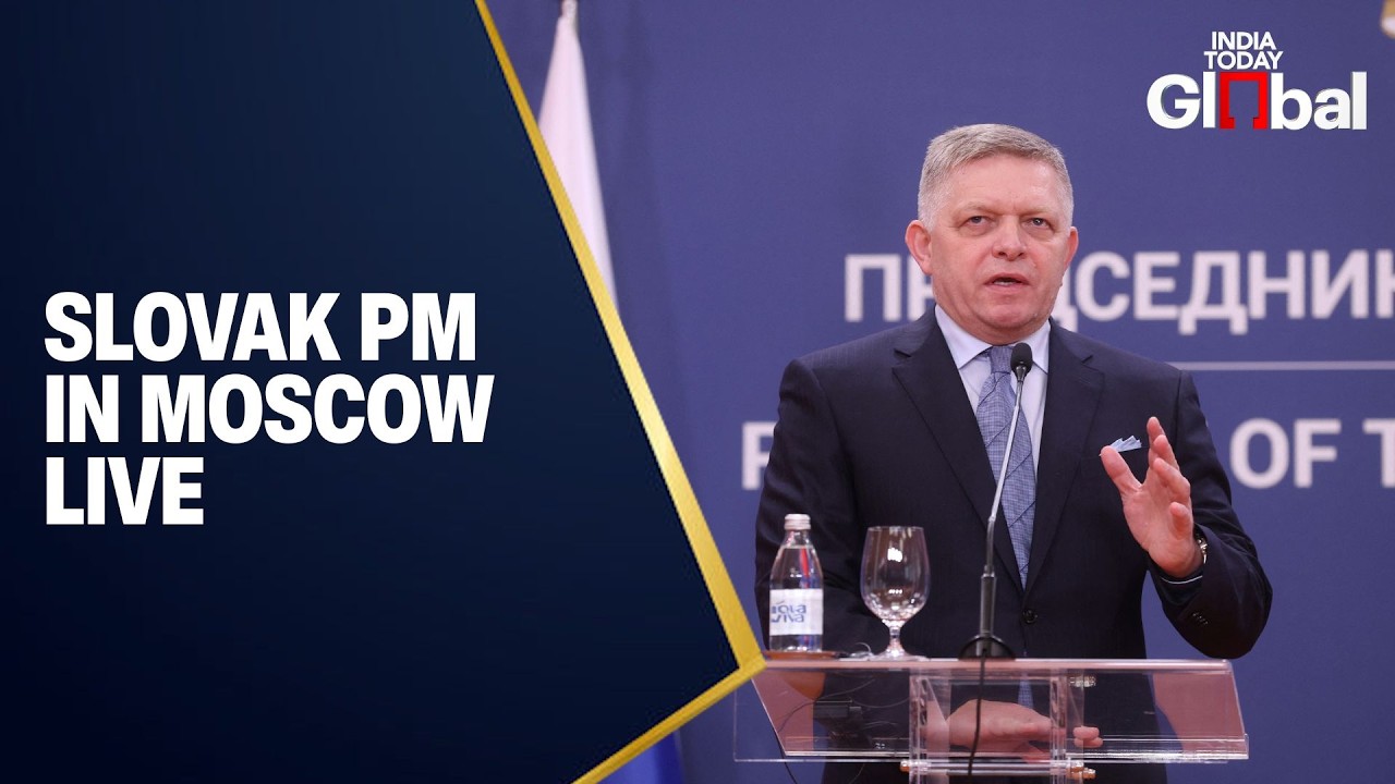LIVE: Slovak PM Robert Fico Lays Flowers Near Kremlin Ahead of Victory Day Parade