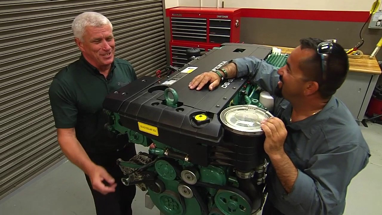 Volvo Penta D6   Check Coolant Level