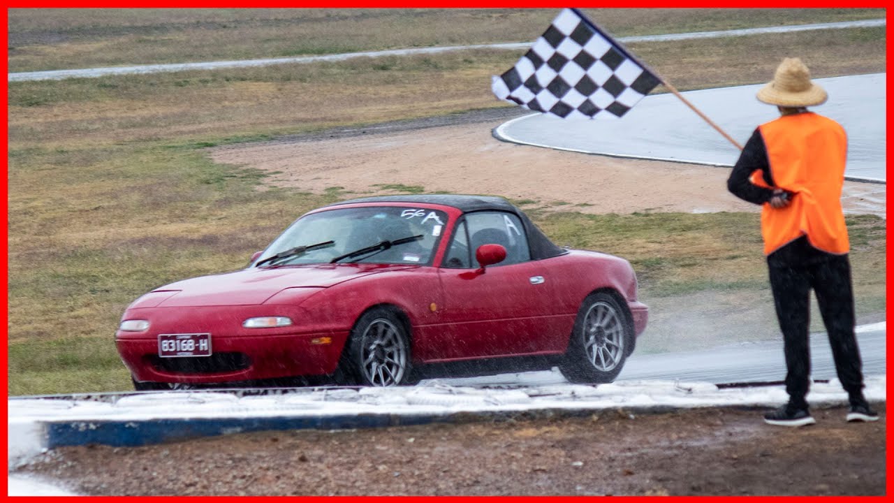 Chasing Subarus and Hondas in the Wet @ Winton // Mazda MX-5 NA6