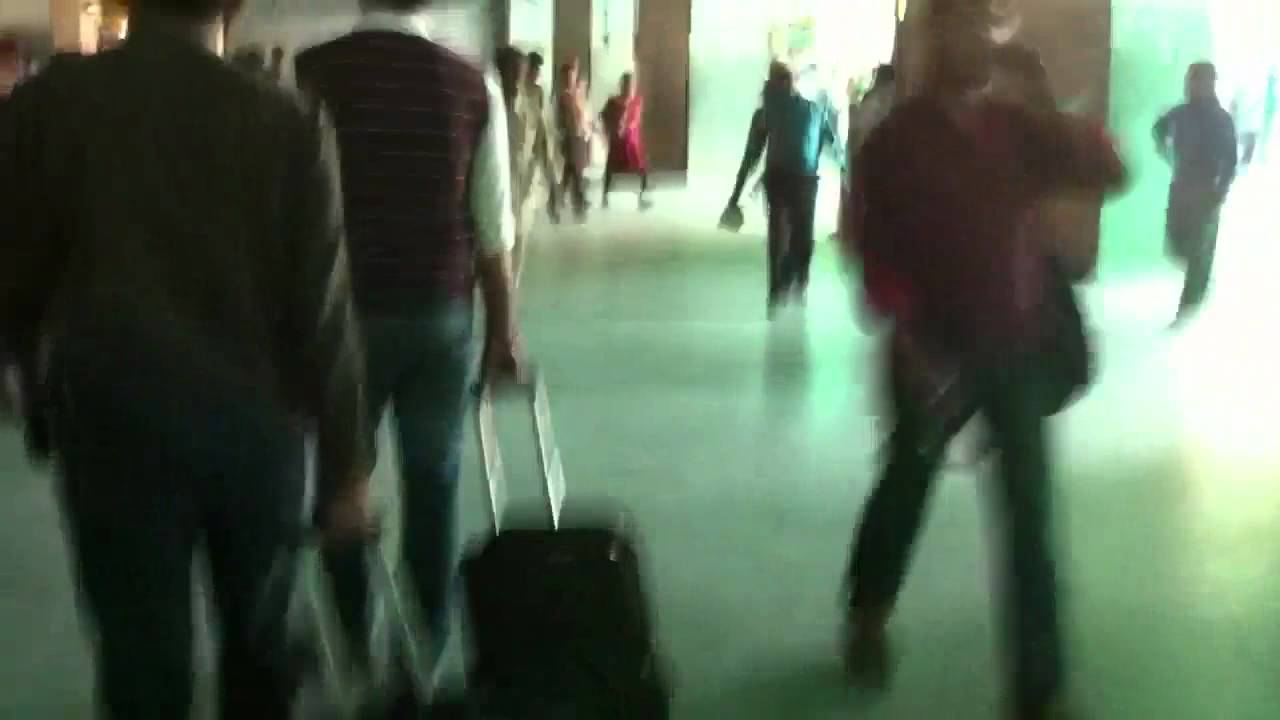 Sealdah Station Kolkata - a walk