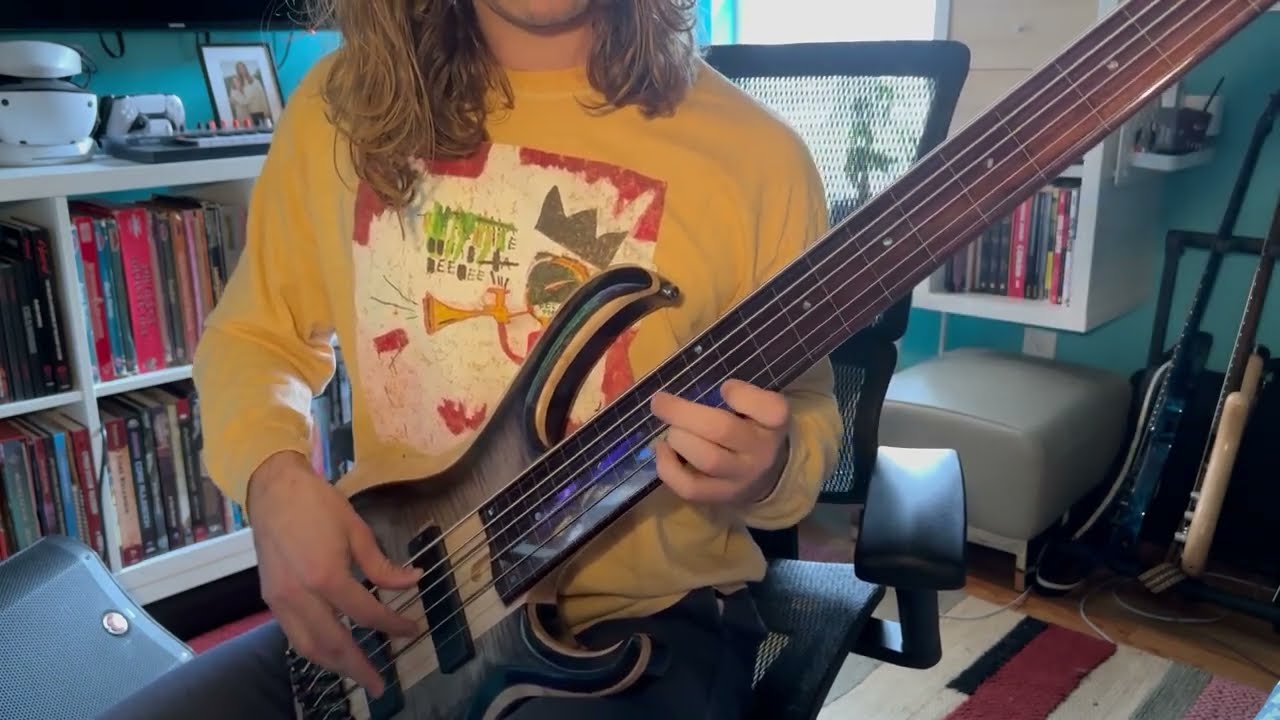トーキョー レギー (Tokyo Reggie) -- Masayoshi Takanaka (Fretless Bass Cover)